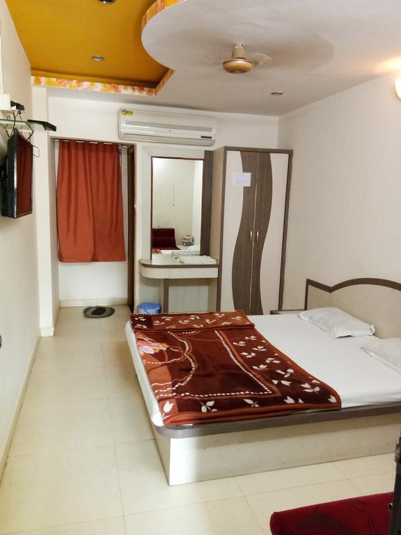 Hotel Sudarshan Nāthdwāra エクステリア 写真